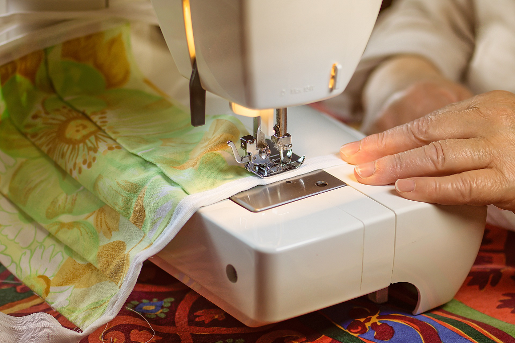 How to Use an Embroidery Machine for Beginners