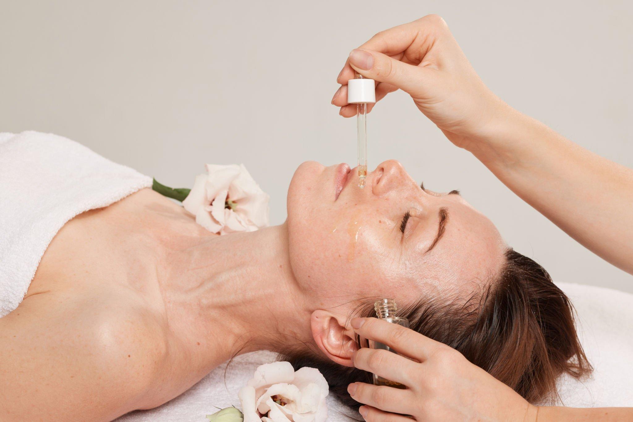 Elevate Your Radiance with 無針水光: Navigating the Pinnacle of Non-Invasive Skincare at Retens